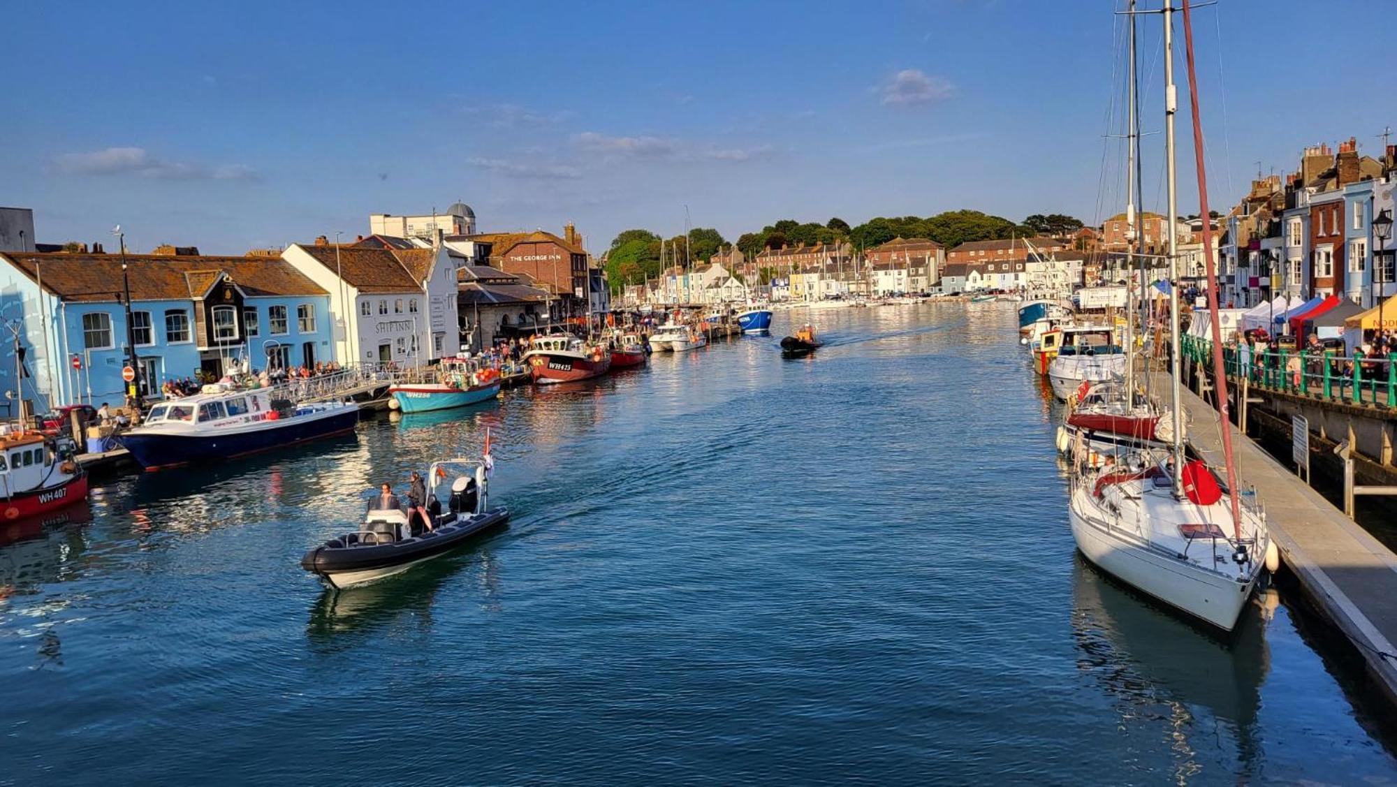 Bosun'S Cottage Luxury Stay In The Heart Of Town ウェーマス エクステリア 写真